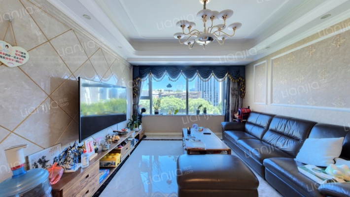 融信孔雀蓝轩二手房实景图