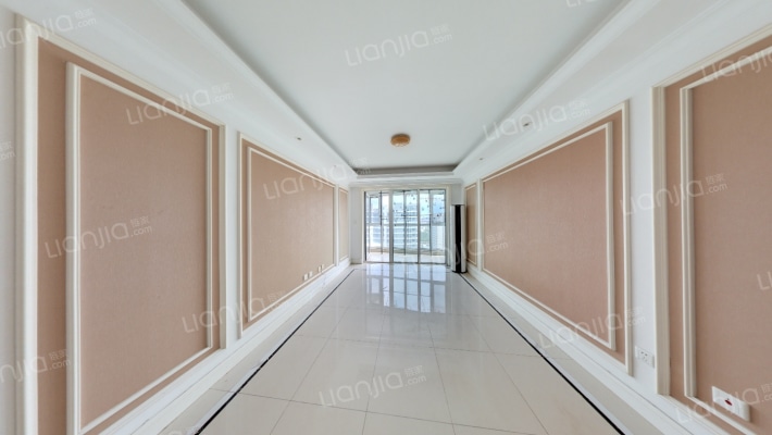 中铁博览城阅唐北区二手房实景图