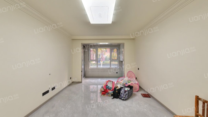 新城·湖畔风华二手房实景图