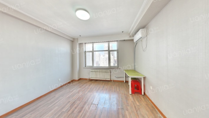 羽丰大厦二手房实景图