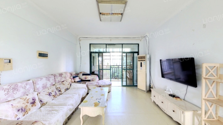 香槟郡南区二手房实景图