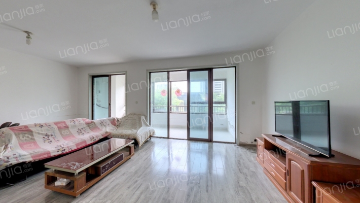 万瑞林山翠语二手房实景图