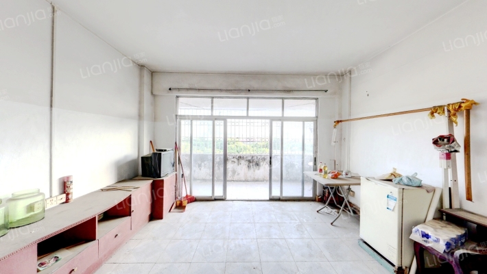 锦田花园二手房实景图