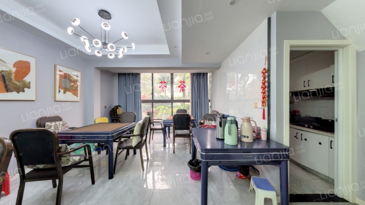 富州新城D街区二手房实景图