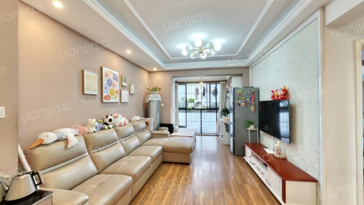 傲城二手房实景图