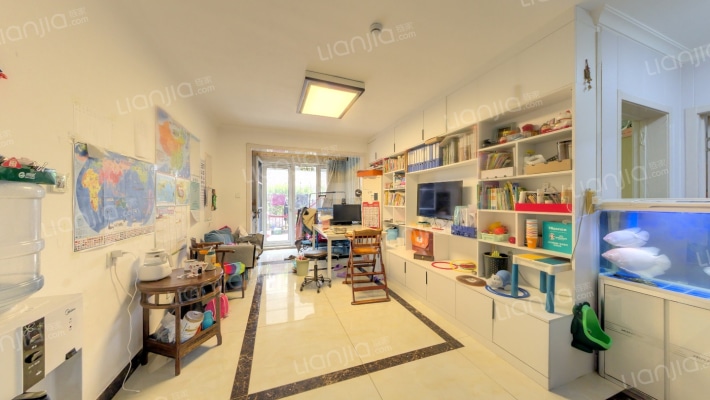 龙湖蓝湖公馆北区二手房实景图