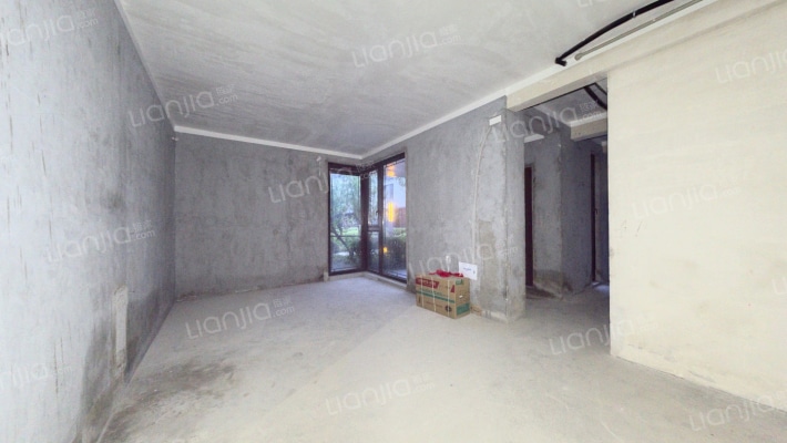 融创望臻园二手房实景图