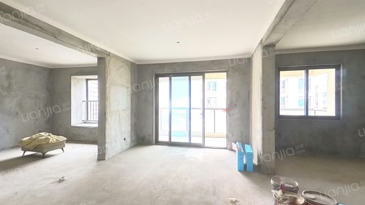 上坤中腾四季景苑二手房实景图