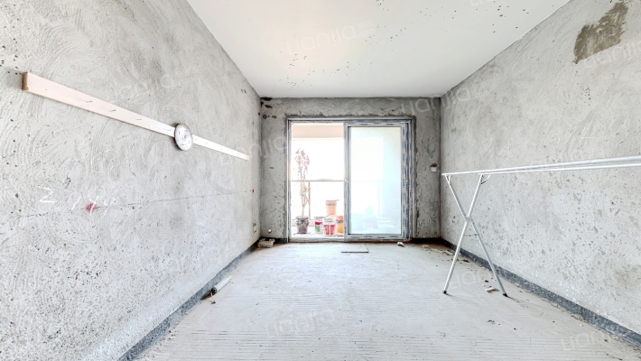 拉菲公馆A区二手房实景图