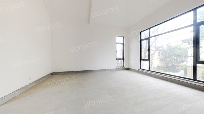 澄湖水岸别墅二手房实景图