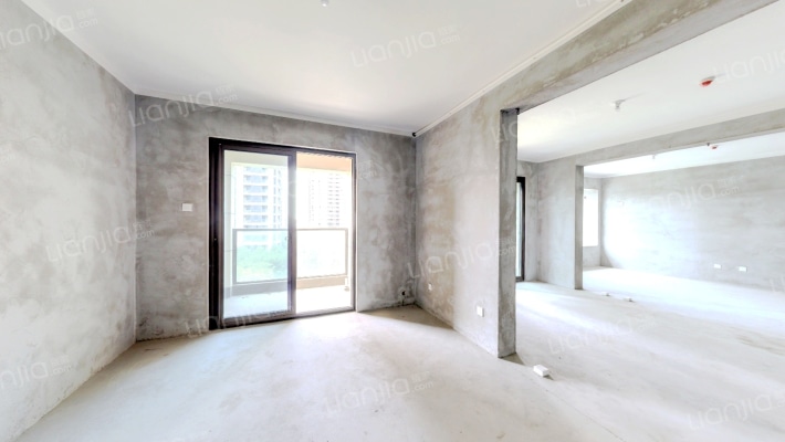 洛塘滨河郡二手房实景图