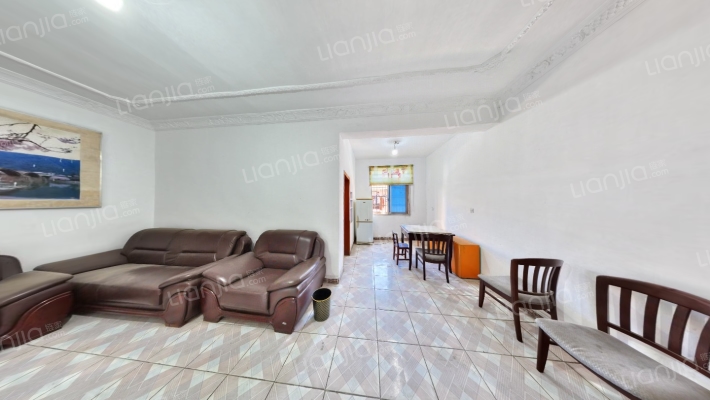 斗柏路二手房实景图