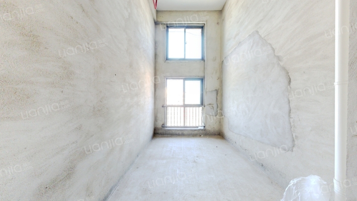 信通悦江公馆二手房实景图