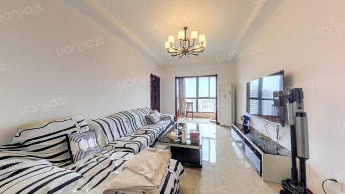 蔚蓝领寓二手房实景图