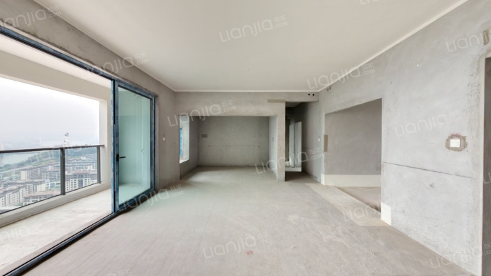 天安江畔珑园三期二手房实景图