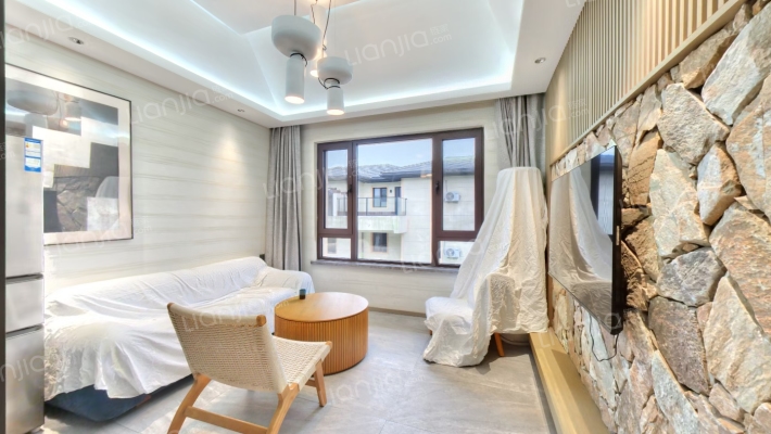 盛唐岚山二手房实景图