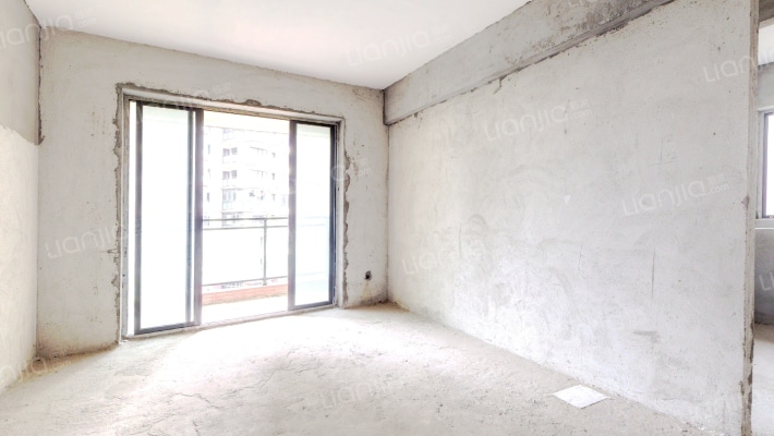 伟隆国际二手房实景图