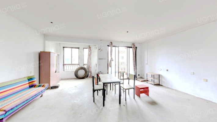 宇隆嘉苑二手房实景图