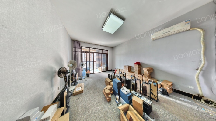 皇冠国际花园二手房实景图