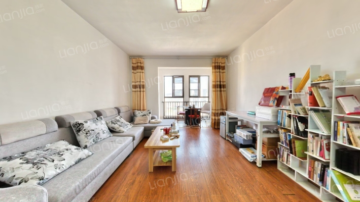 昆明湖臻园B区二手房实景图