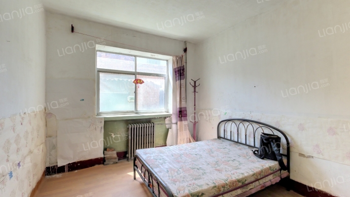 油漆厂宿舍二手房实景图