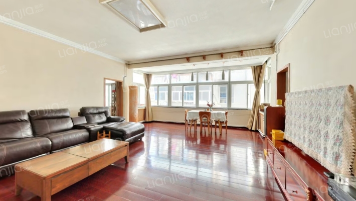 省电社区二手房实景图