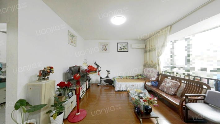 蓝天公寓南区二手房实景图