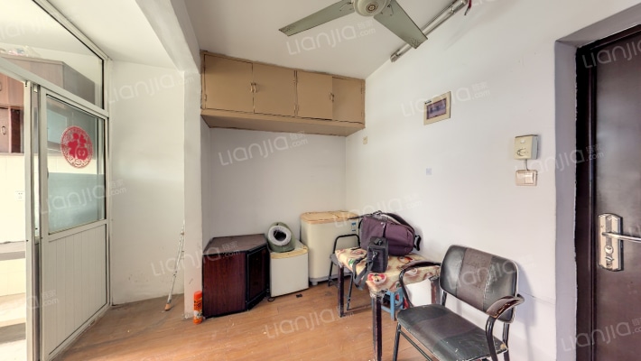 江滨新村三期二手房实景图