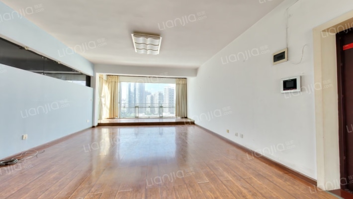 怡泰A区二手房实景图