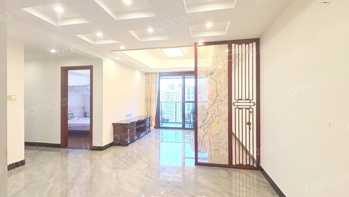 卿悦府东区二手房实景图