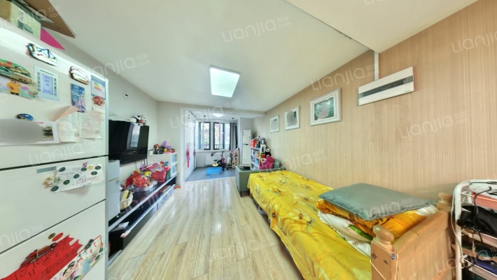 万科金色城品二手房实景图