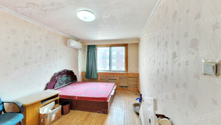 建大一小区二手房实景图