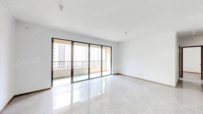 绿地新里城三区二手房实景图