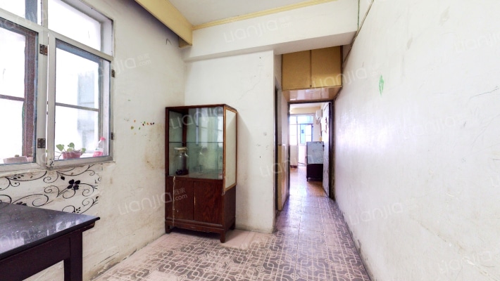 南新六村二手房实景图