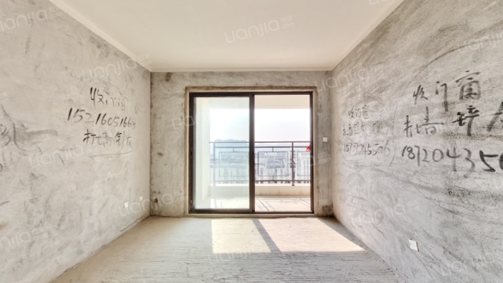 十里春风二手房实景图