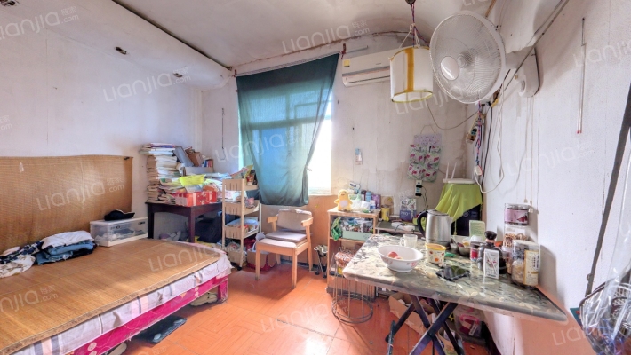 新生组团12号6栋二手房实景图