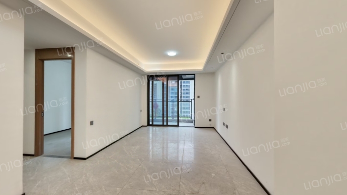 万科清水甲第厚德二手房实景图