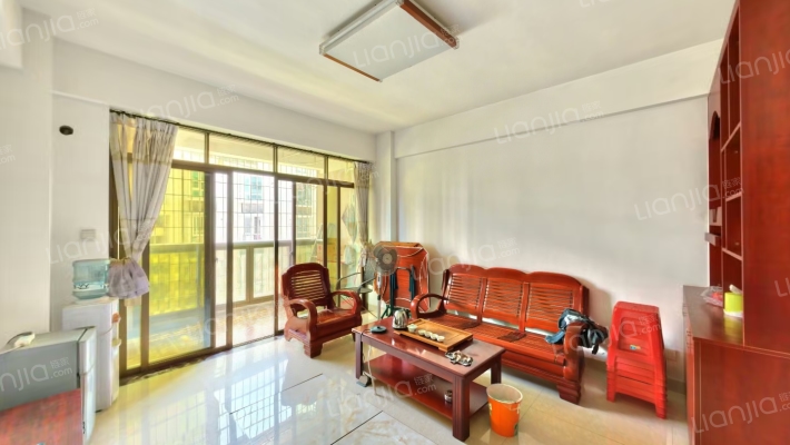 兴港花园一期二手房实景图