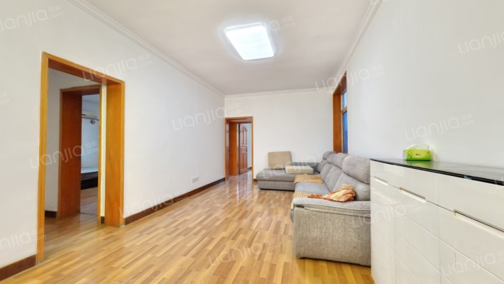 石人南路32号二手房实景图