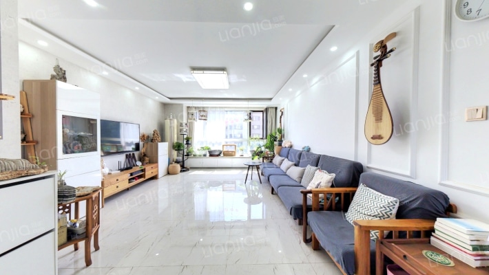 嵘御航城二手房实景图