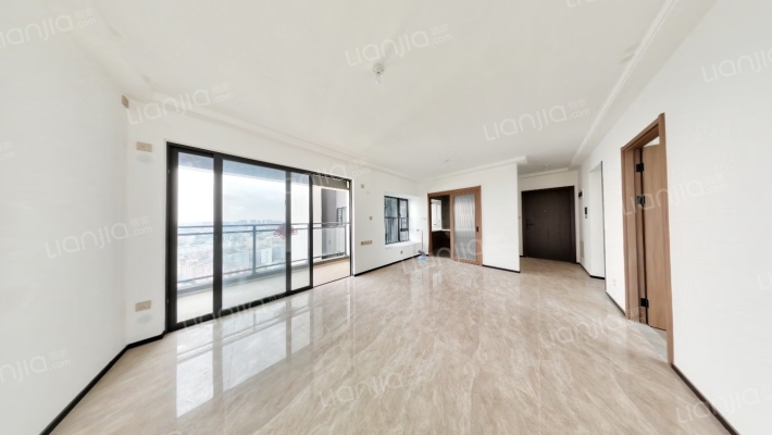 阳光城翡丽山二手房实景图