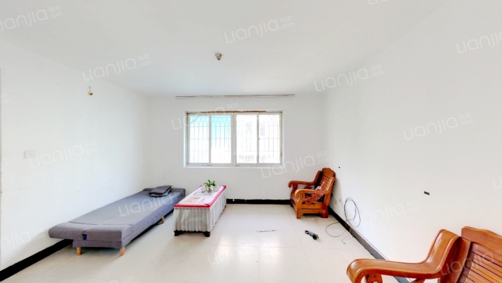 新嘉小区二手房实景图