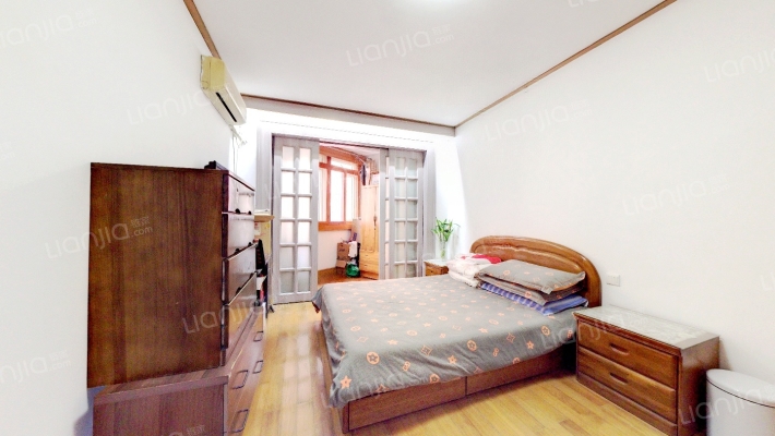 海乾公寓二手房实景图