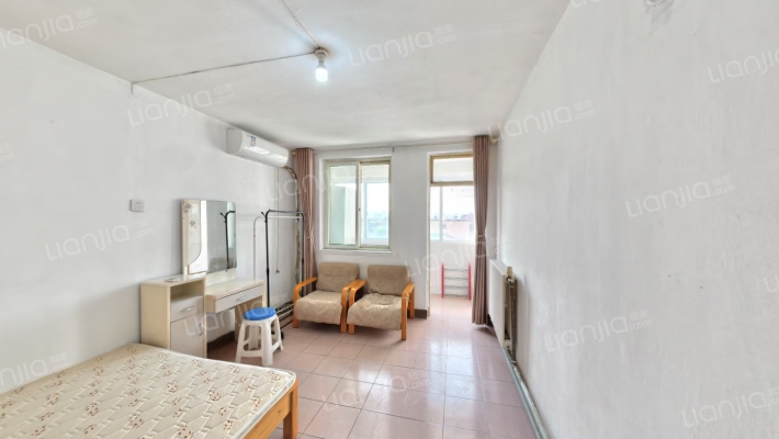 明湖小区东区一区二手房实景图