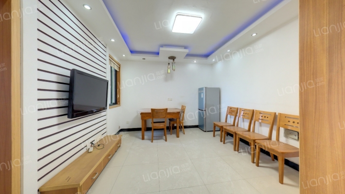 易盛家园二手房实景图