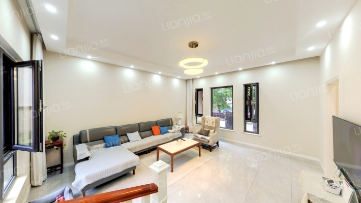 孔雀城六期颂春园二手房实景图