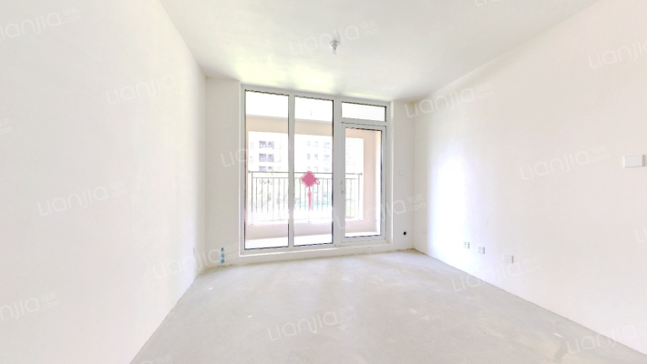 中欧国际城滨江悦二手房实景图