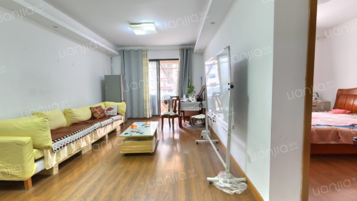 建滔朗峰二手房实景图