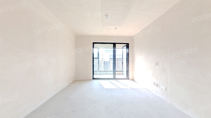 海信花街小镇维拉二手房实景图