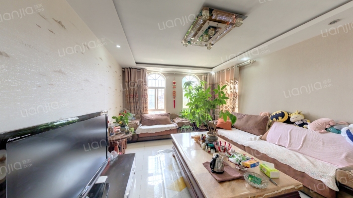 新亚洲体育城水木清华二手房实景图